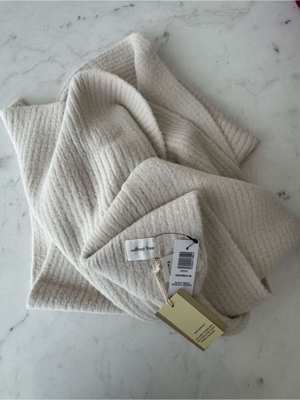 NWT Wilfred Free Aritzia Snowed In Scarf | Silver Birch Cozy Blanket Scarf